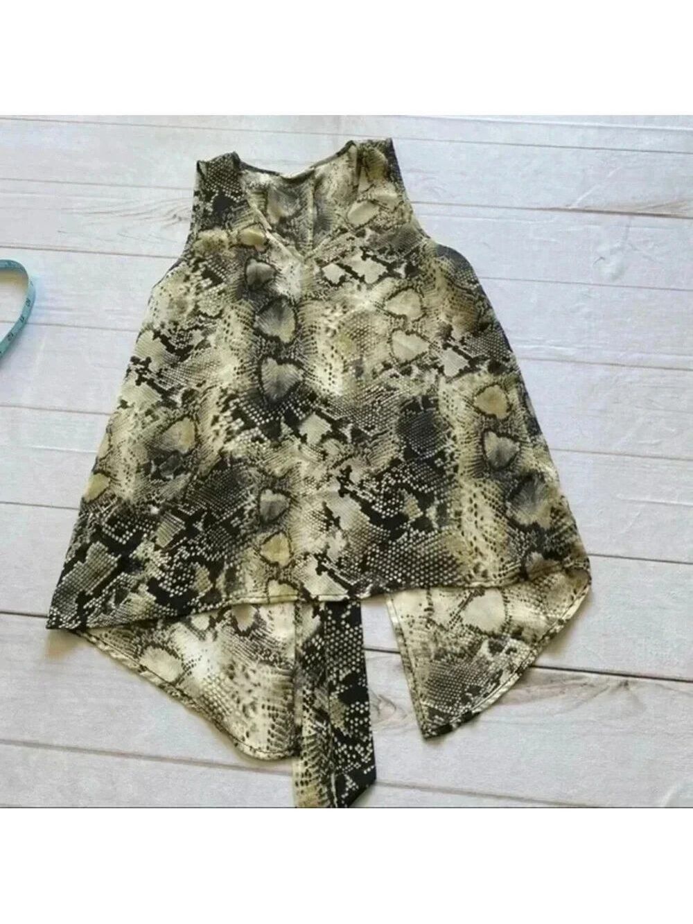 Sandy& Sid NewYork, Snakeskin sleeveless b… - Picture 12 of 12